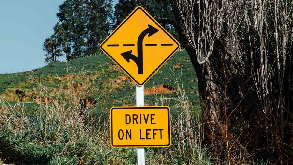aristera drive_on_left
